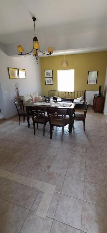 House In The Country Guest House Vátos Екстериор снимка